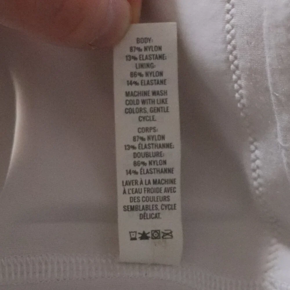 OFFLINE By Aerie White M Women's Ribbed Sports Bra Sleeveless Medium Support Top - Picture 9 of 9